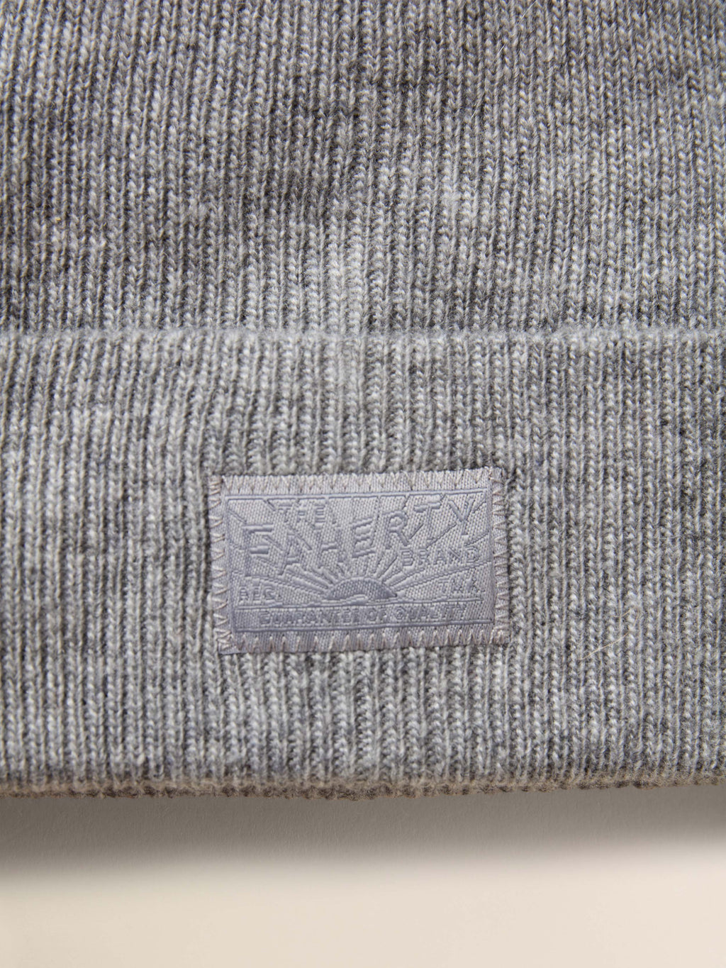 Faherty Essential Beanie - Charcoal Heather